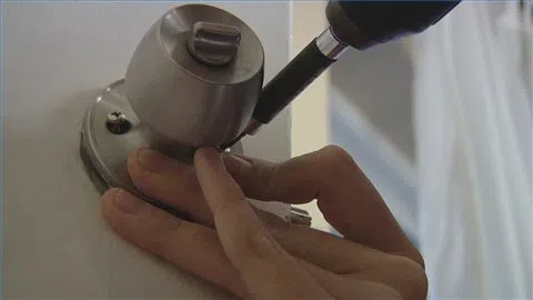 Lock Safe Services New Lenox, IL 815-277-1289 - change-locks-service